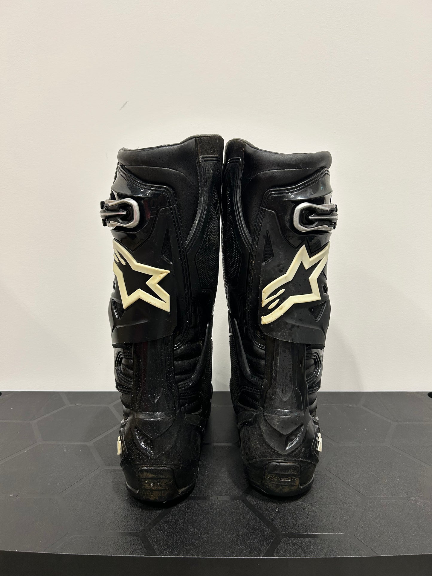 Alpinestars Tech 10 - US11/UK10 - Used