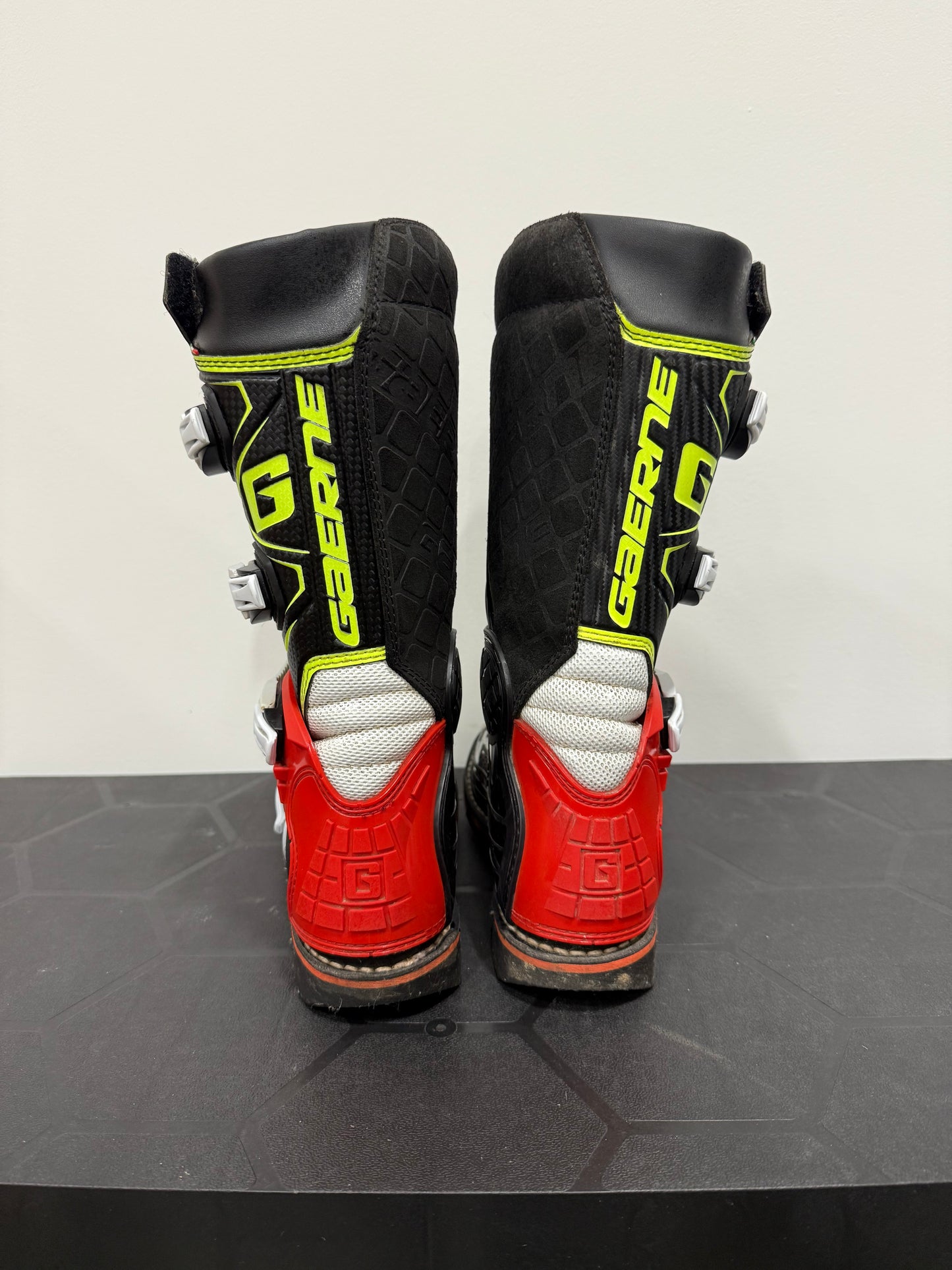 Gaerne SGJ Youth Motocross Boots - US6.5/UK5.5 - Used