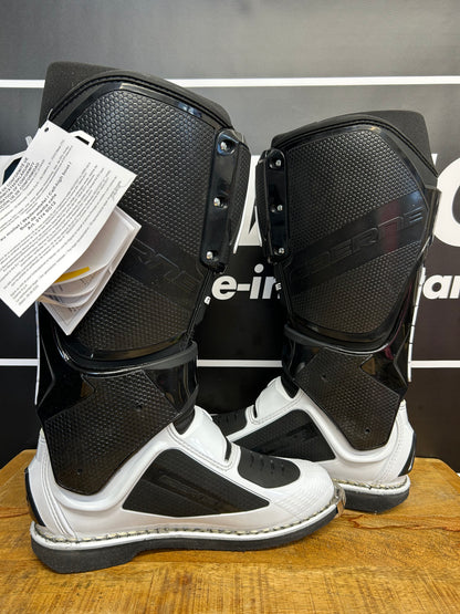 Gaerne SG12 Motocross Boots - UK8/US9 - Brand New
